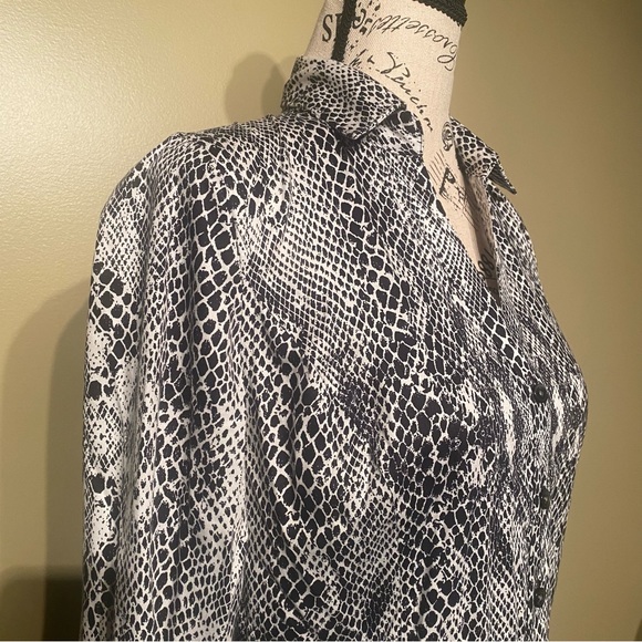 Calvin Klein Animal Print Blouse - Picture 2 of 13